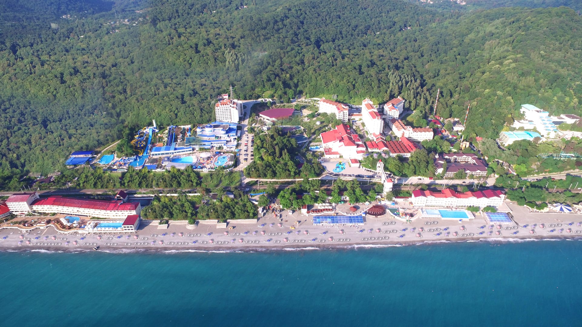 19 лучших отелей Сочи со своим пляжем 2023